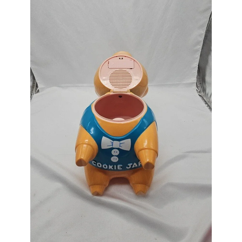 Vintage 1990 Fun Damental Too Oinking Pig Cookie Jar